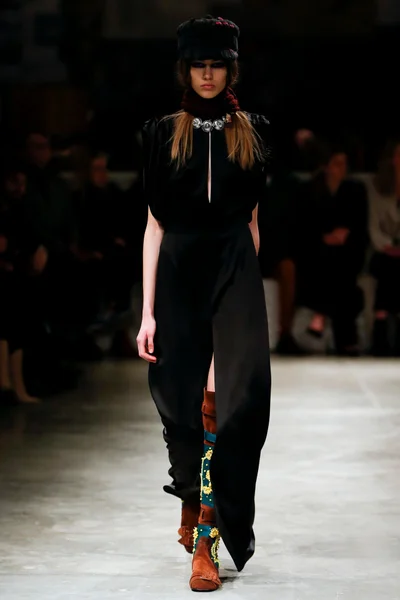 Look 43
